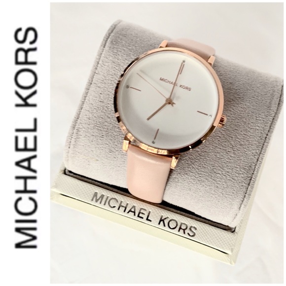 LAST 1 ‼️ NWT MK rosegold tone leather strap watch - Picture 3 of 4